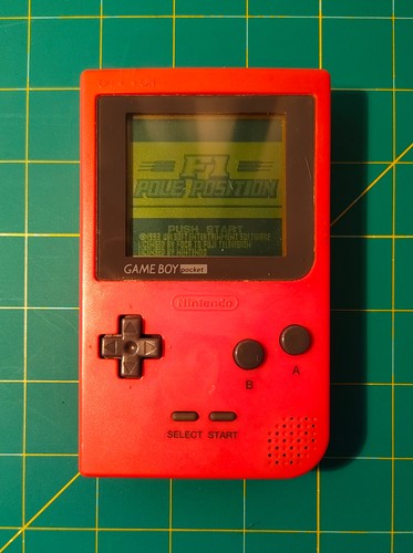 Nintendo game boy pocket - game, rot
