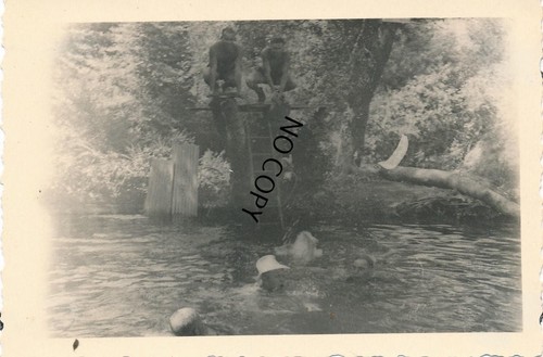 Wk2 foto soldaten baden - soldaten,