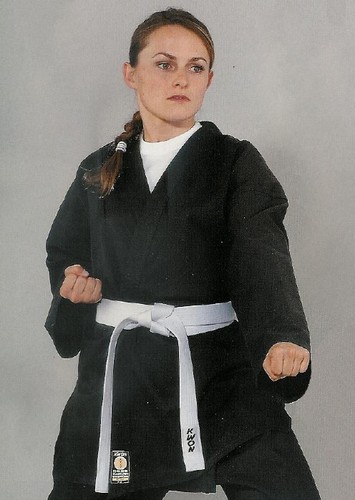 Kwon karate jacke black 8oz - karate, black.