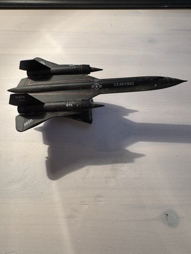 Del prado blackbird - sr-71,