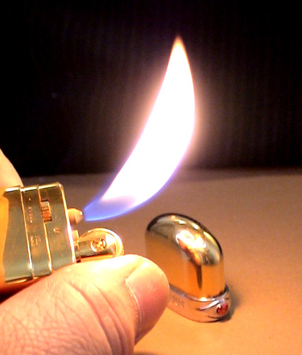 Altes feuerzeug ysl yves - ysl,