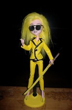 1 Monster High Puppe Draculaura Cyberpunk "kill Bill" inspiriert gelb-schwarz