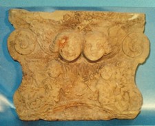 Alter Ofenstein,  für Plattenofen  "Gerechtigkeit und Liebe küssen sich"