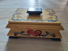 Holztruhe Handarbeit