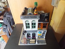 LEGO Creator Expert: Steine-Bank (10251)