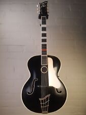 C1957 HOYER Herr im Frack. Schlaggitarre  Archtop. Jazzgitarrre