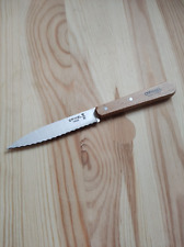 Opinel Küchenmesser No 113, rostfreier Sandvik-Stahl, Sägezahnung, Buche, natur