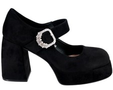 EXTRAVAGANTE HIGH-HEEL-PUMPS