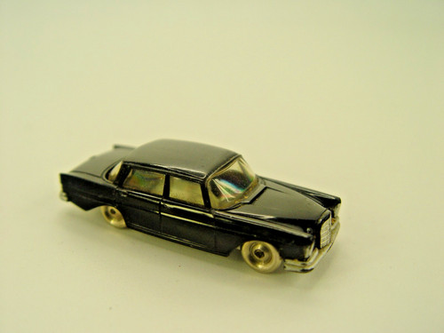 Mercedes 200 schwarz - mercedes,