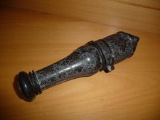 Antike Schnitzerei Kanonenrohr