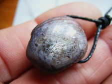 STERNRUBIN Cabochon aus einem Kristall geschliffen, gebohrt, amBand