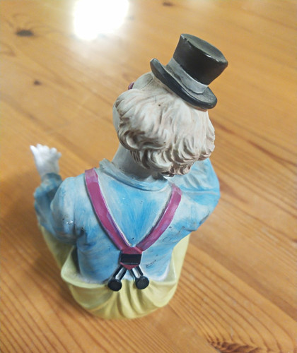 Clown figur sitzend mit - clown,