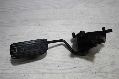 Gaspedal 18002ax700 nissan - gaspedal,