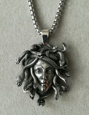 Medusa Edelstahl Anhänger Mit Halskette Silber Gorgone Gothic Frau Kopf Schlange