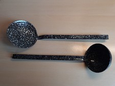 Emaille Suppenkelle und Schaumlöffel schwarz weiß meliert Antik 2 Teile !!!