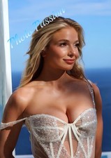 Lola Weippert Glamour