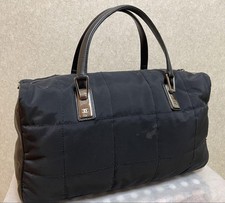 Chanel Schwarz Boston Bag