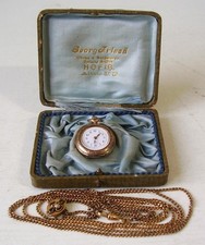 Antike schöne 333 Gold Damen Taschenuhr mit Halskette im Etui um 1900 (11)