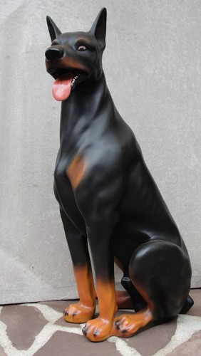 Dobermann lebensgroß sitzend - dobermann,