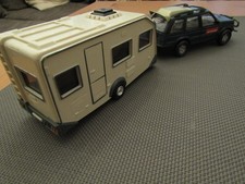 Wohnwagen/Caravan mit SUV  -