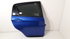 Toyota Yaris III  Komplette Tür hinten rechts 8X2  (T208)