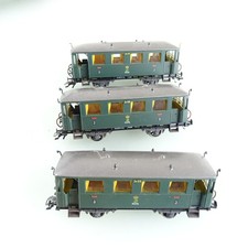 3x Piko H0 Personenwagen 3499 3.Kl. der K.Sächs.Sts.E.B. mit extra Zurüstteilen