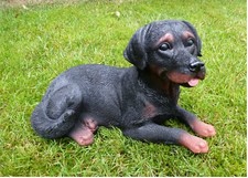 1 x niedliche Deko Figur Hund *wie Rottweiler* Kunstharz schwarz - braun H 15 cm