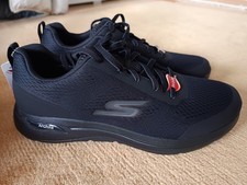 Sketchers Go Walk Arch Fit