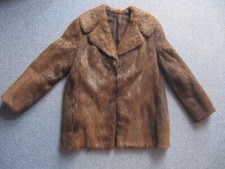 Neuwertige braune Pelzjacke Echtpelz Nutria mit schönem Futterstoff Gr. 42