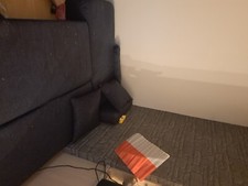 sofa blau aus Stoff mit Bett auszug perfekt für 2 Personen geeignet 