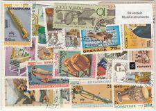 50 verschiedene Briefmarken  mit Musikinstrumenten  Trompete  Klavier  Trommel