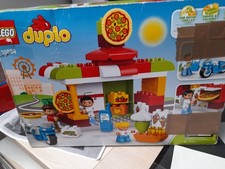 Lego Duplo Pizzeria mit Lieferfahrzeug