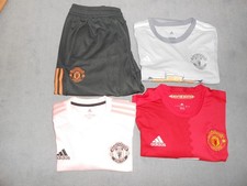 4 x manchester united trikot Hose Top Zustand Größe L XL Sammler Premier League
