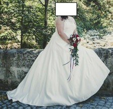 Brautkleid in der Farbe ivory