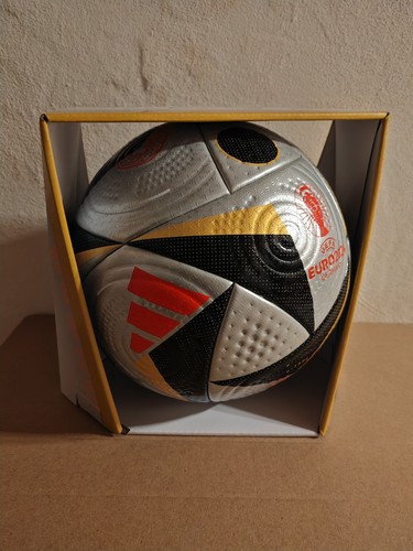 Adidas fußball spielball - adidas,