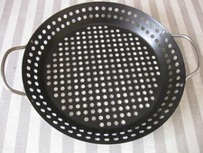 Grillpfanne mit Löchern Antihaftpfanne mit Griffen Ø31 cm Fleich Fisch Gemüse