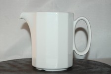 Milchkrug polygon weiss - polygon,