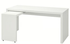 MALM Schreibtisch mit