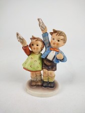 Goebel Hummel Figurine Auf