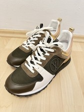 Louis Vuitton Run Away