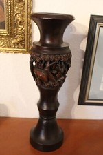 geschnitzte afrikanische Vase