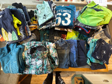 Großes Bekleidungspaket Junge