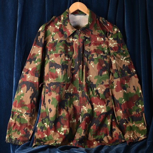 Militärische alpenflage - militärische,