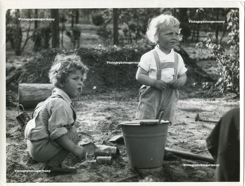 G993 foto 20er jahre spielende - foto,