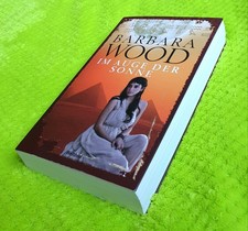 BARBARA WOOD  Im Auge der