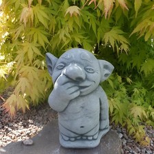 Steinfigur Troll " der