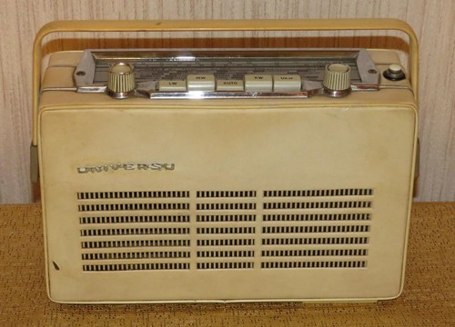 Transistorradio universum - transistorradio,
