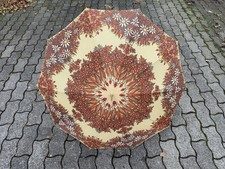 Vintage Damen-Regenschirm 50er–70er Ledergriff Messing-Look Floral Mid-Century