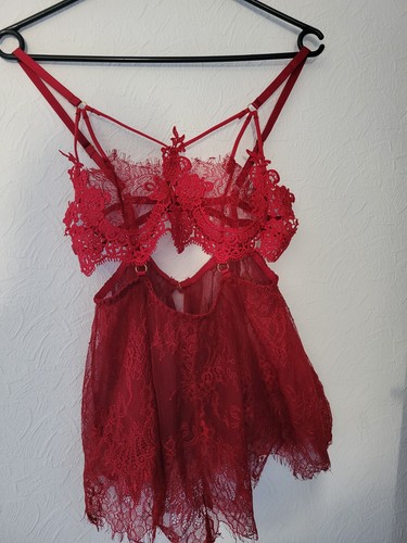 Dessous reiseschecks rot kleid - dessous,
