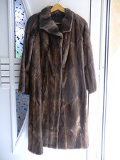Mantel Kurzmantel Echtpelzmantel Bisam Gr. 38/40 Länge 1,10 m Seideninnenfutter